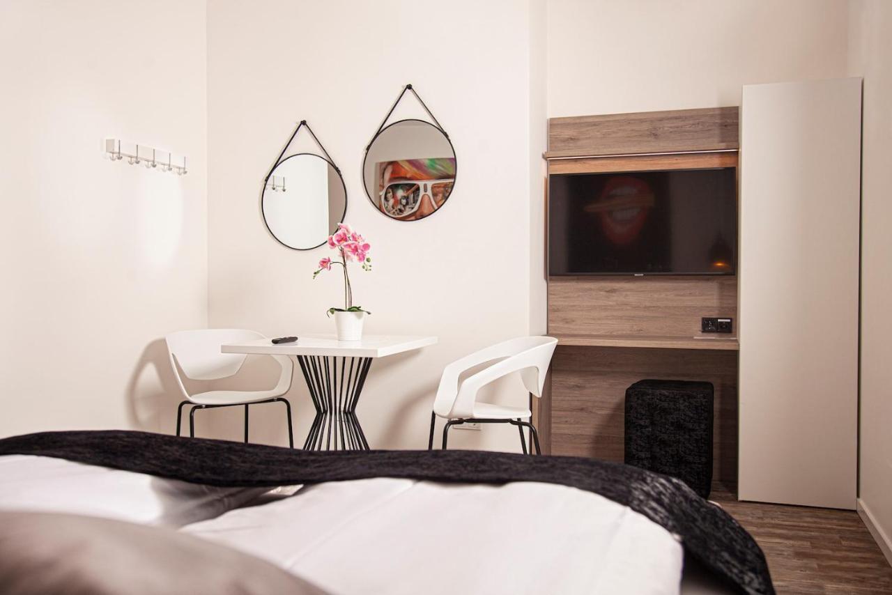 The Faces Berlin Apartment Exterior photo